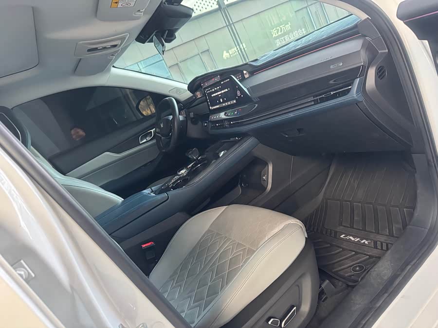 Changan UNI-K iDD 2022 immagine di auto #12