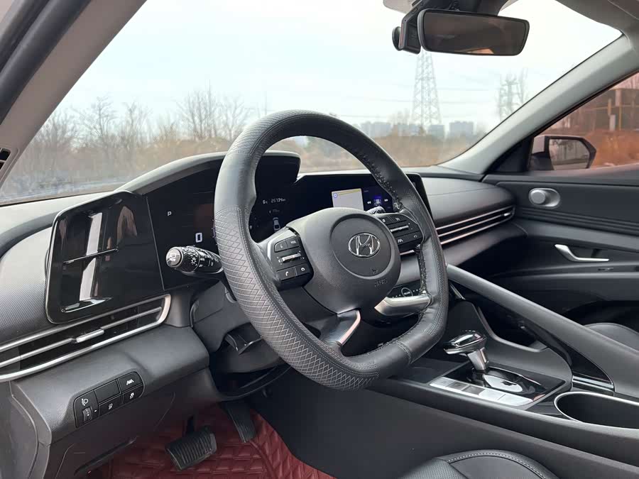 Hyundai Elantra 2021 immagine di auto #12