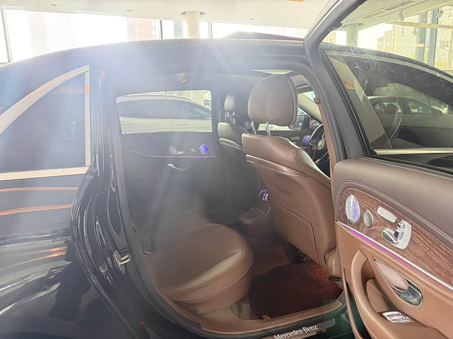 Mercedes-Benz E Class 2022 car image #12