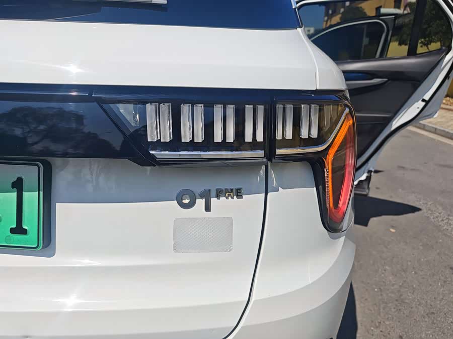 Lynk & Co 01 EM-P 2018 #12 Lynk & Co 01 EM-P 2018 car image #12