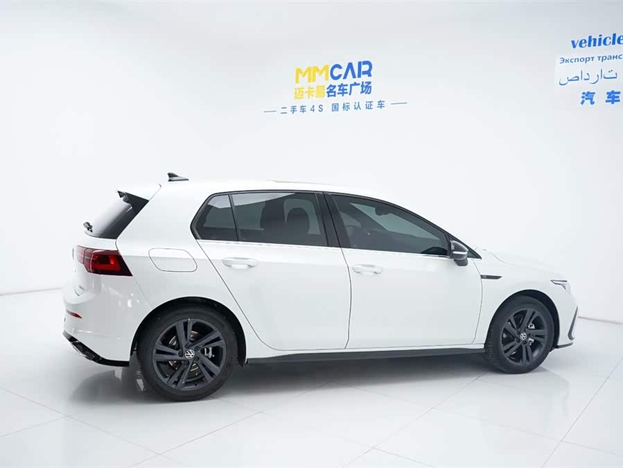 Volkswagen Golf 2022 car image #12