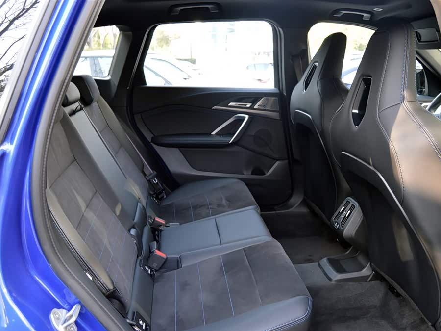 BMW X1 M35Li 2025 car image #12