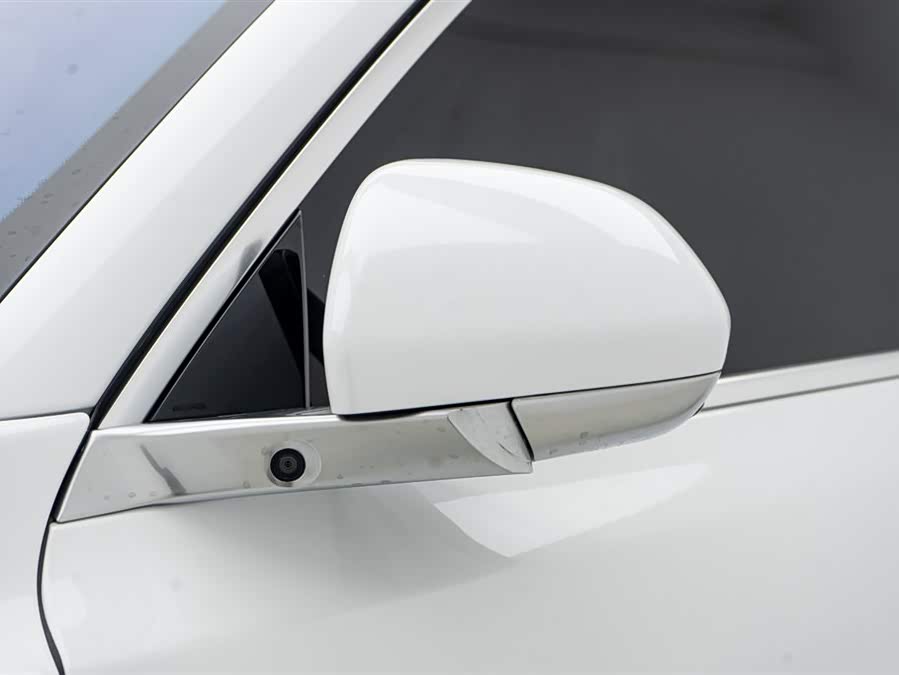 Li L7 2025 immagine di auto #12