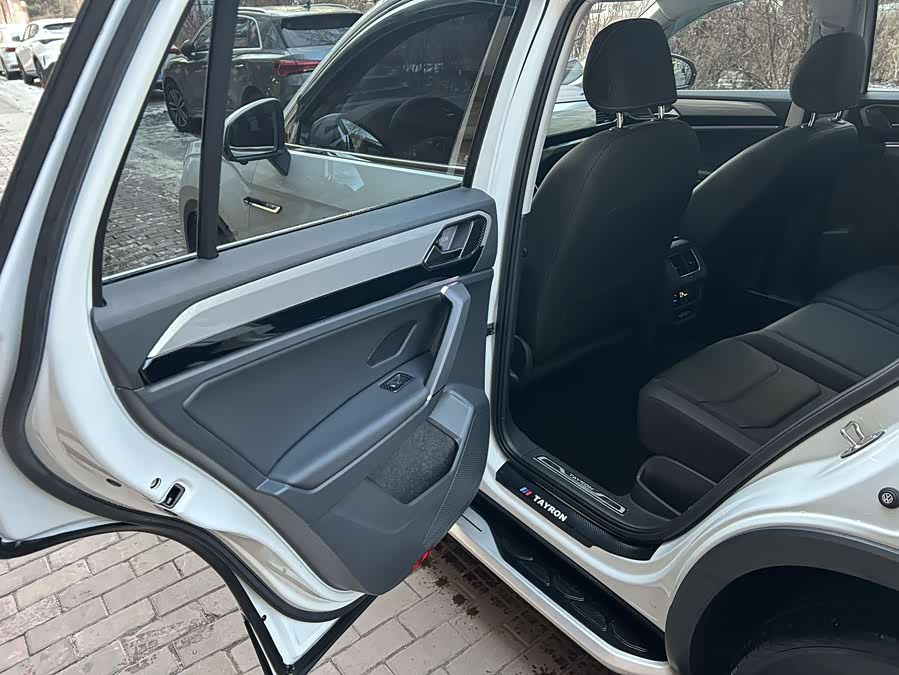 Volkswagen Tayron 2022 car image #12