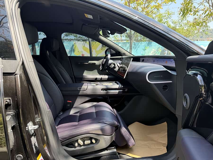 Avatr 07 2025 imagem de carro #12