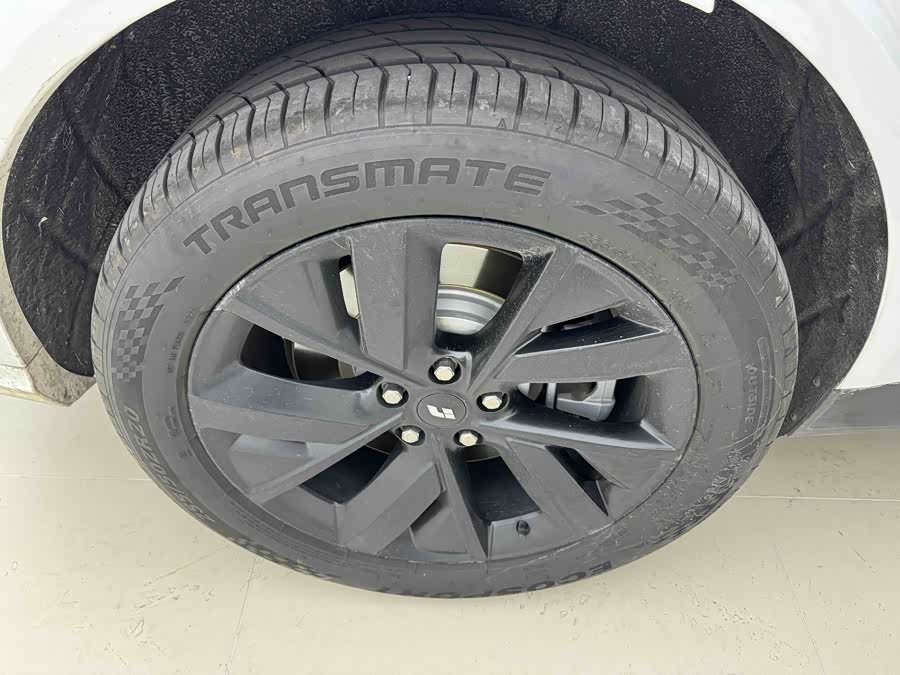 Li L7 2023 صورة سيارة #12