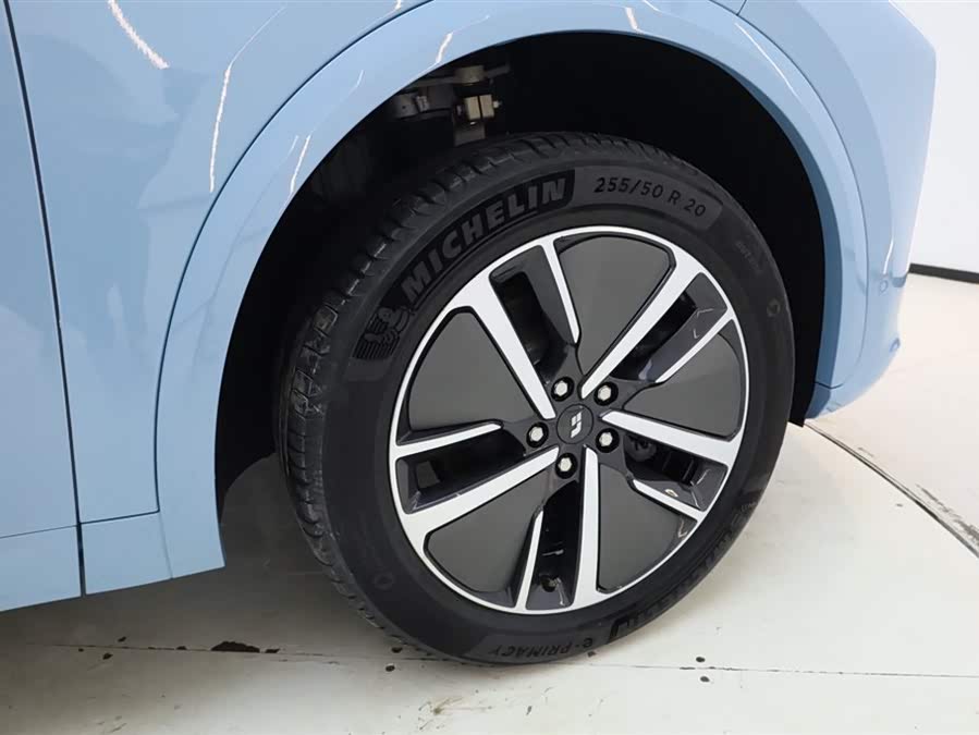 Li L7 2024 immagine di auto #12