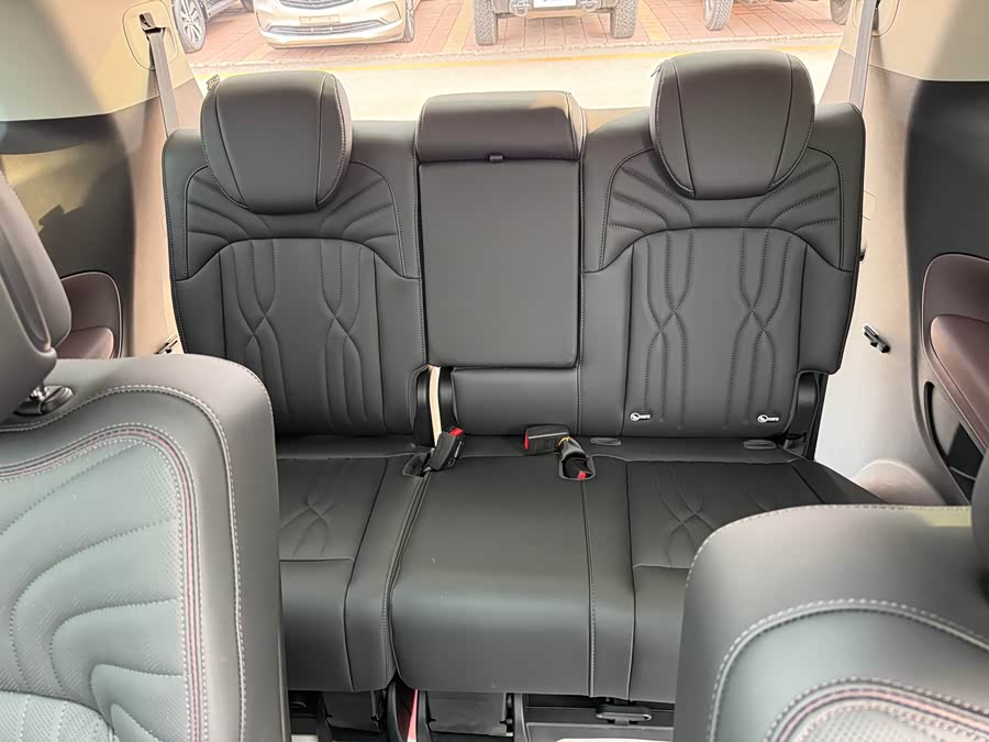 广汽传祺 传祺M8 2025 汽车图片 #12