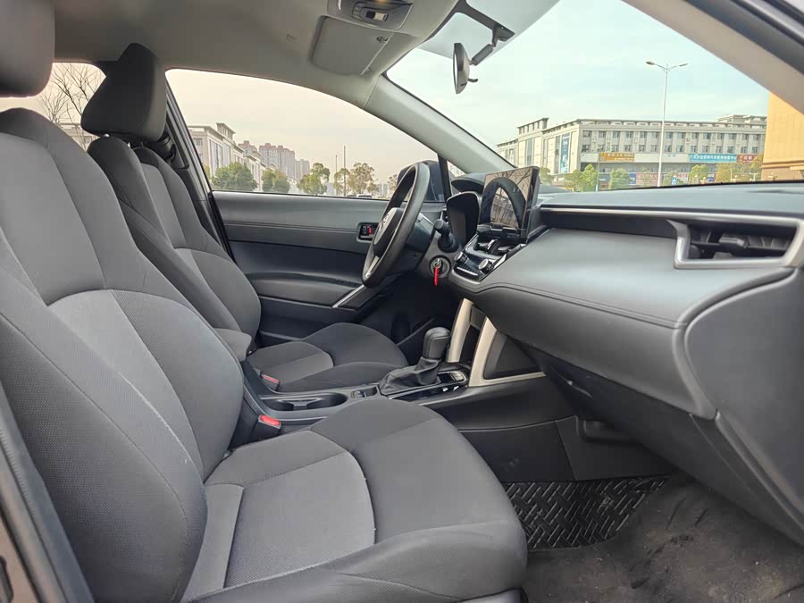 Toyota Frontlander 2023 car image #12