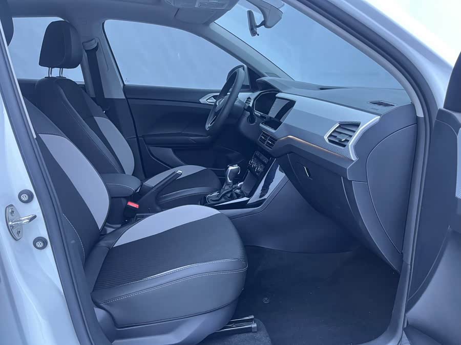 Volkswagen Tacqua 2022 car image #12