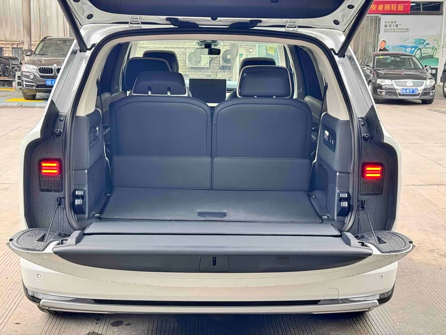 极氪 极氪9X 2026 汽车图片 #12