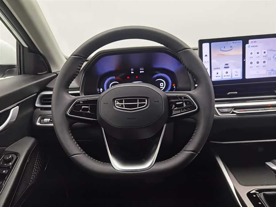 GEELY Emgrand 2023 car image #12
