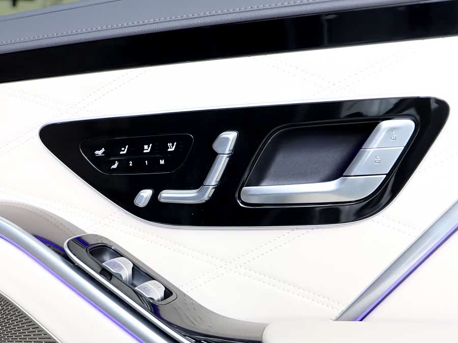 Mercedes-Benz Maybach S Class 2025 car image #12