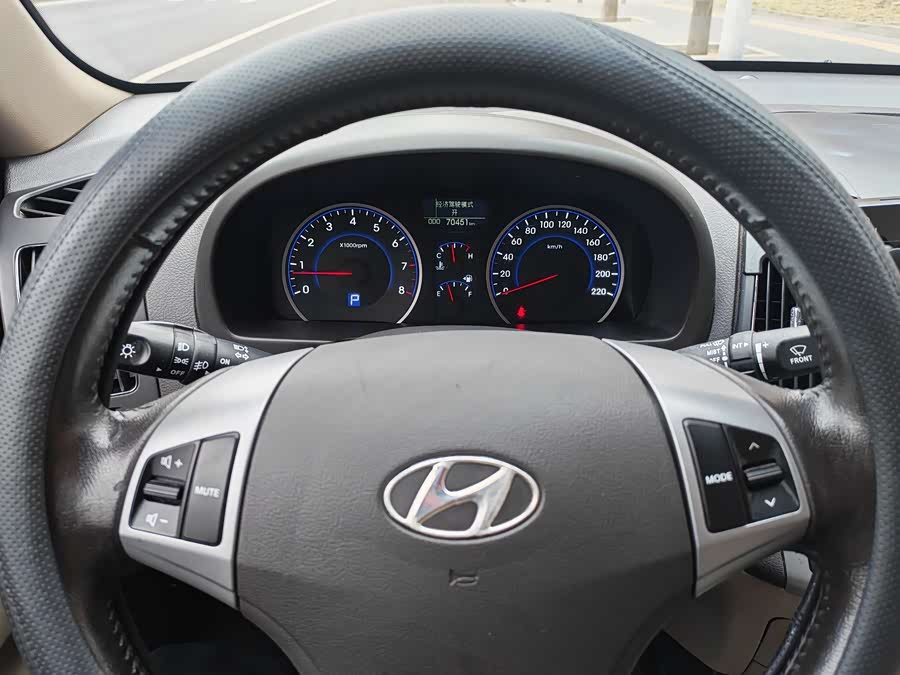 Hyundai Elantra HD 2013 car image #12