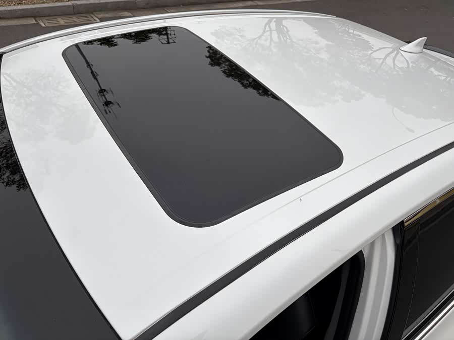 Toyota Camry 2022 car image #12