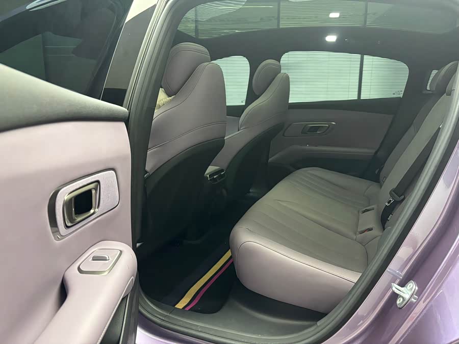 Deepal L06 2025 imagen de coche #12