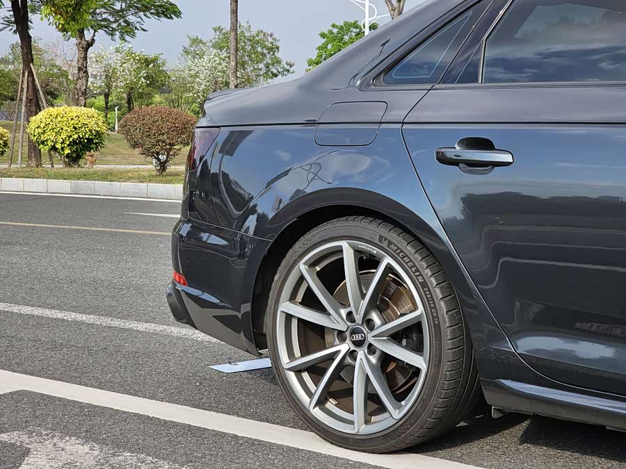 Audi S4 2019 imagem de carro #12