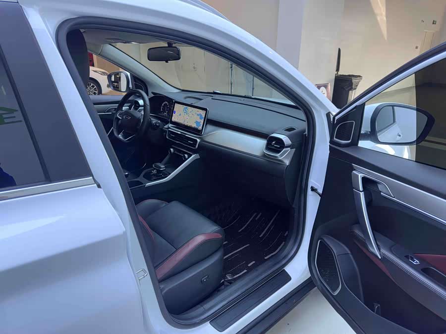 GEELY Coolray 2021 car image #12