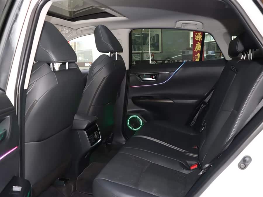 Toyota Venza 2023 car image #12