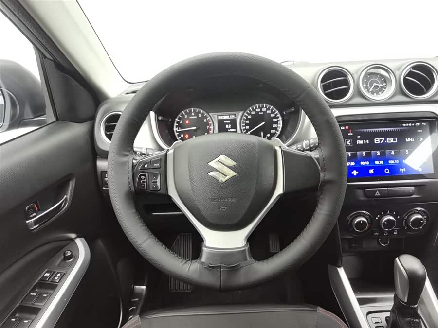 铃木 维特拉 2016 汽车图片 #12