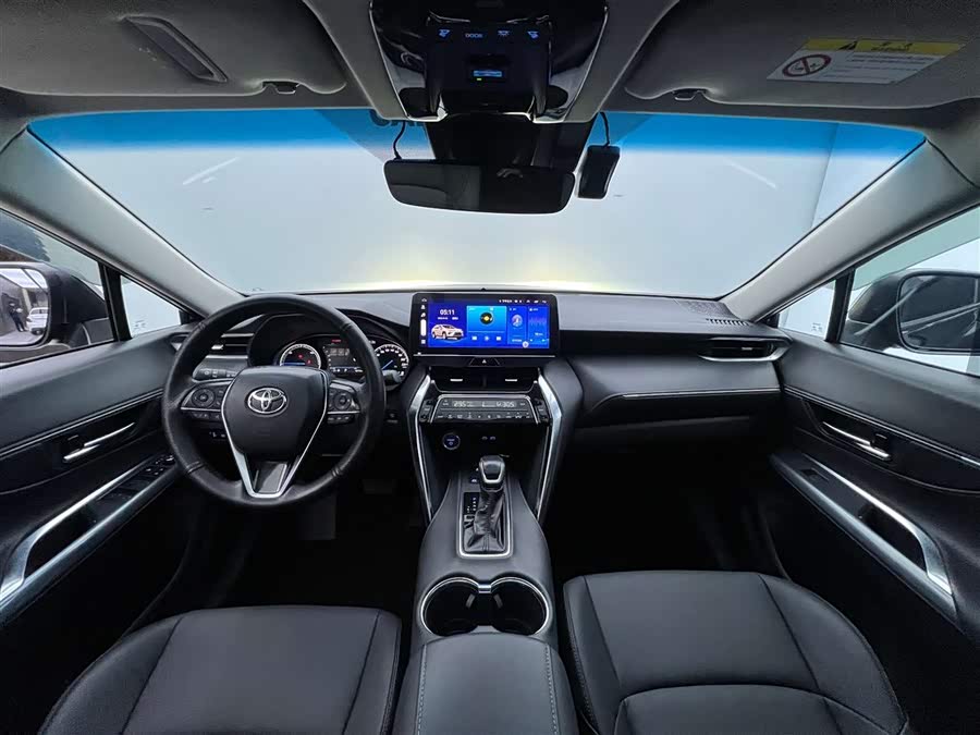 Toyota Venza 2023 car image #12
