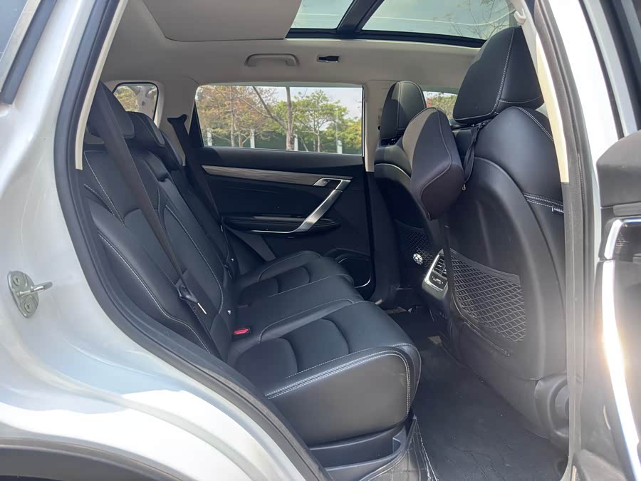 GEELY Boyue 2021 car image #12