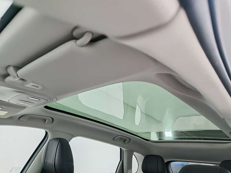 零跑汽车 零跑B10 2025 汽车图片 #12