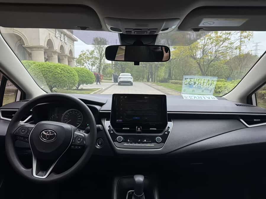 Toyota Corolla 2023 car image #12