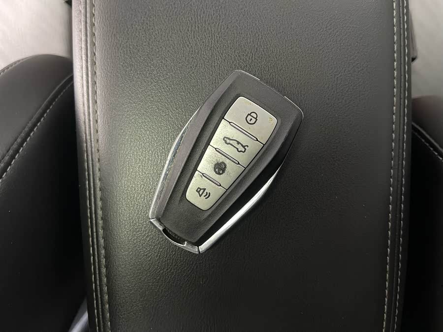 GEELY Emgrand 2022 car image #12