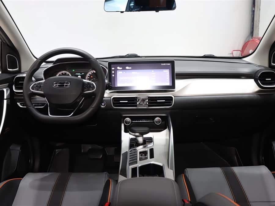 GEELY Coolray 2024 car image #12