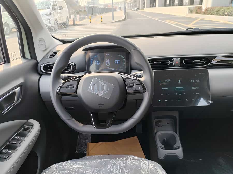 零跑汽车 零跑T03 汽车图片 #12