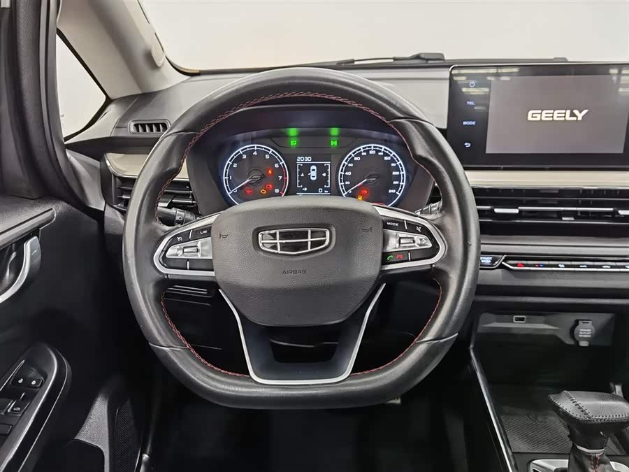 GEELY Vision X3 2022 изображение автомобиля #12