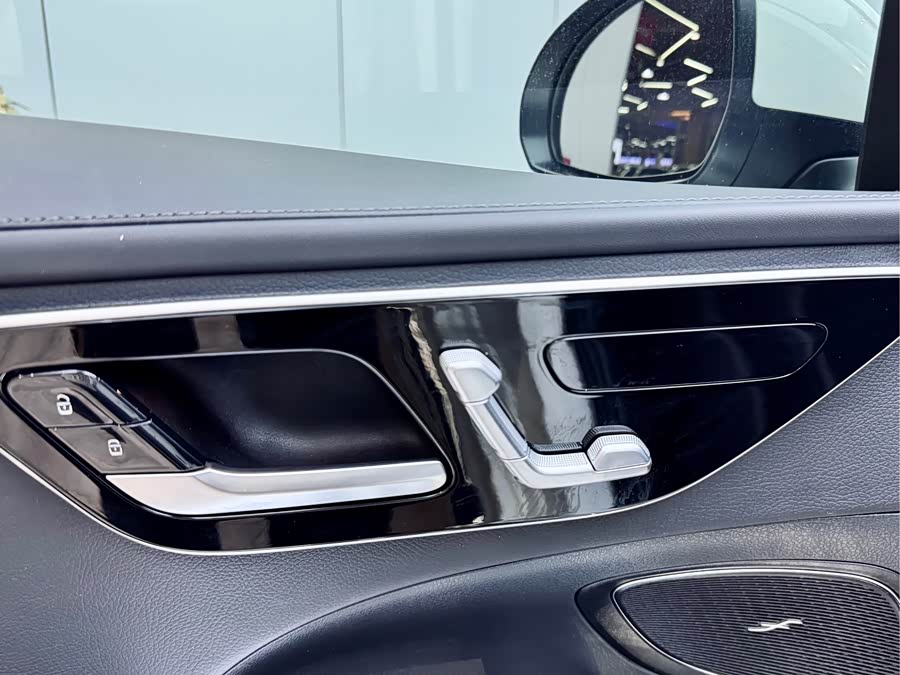 Mercedes-Benz C Class 2022 car image #12