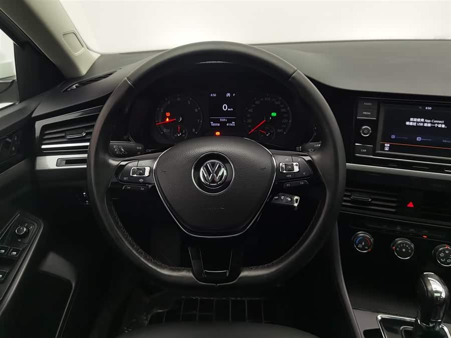 Volkswagen Bora 2020 car image #12