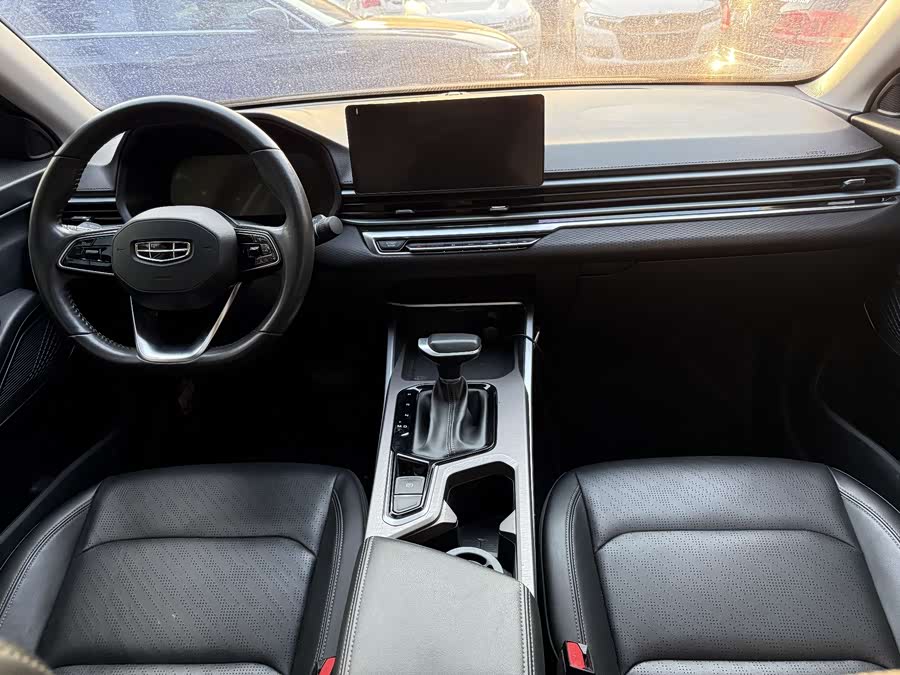 GEELY 2022 car image #12