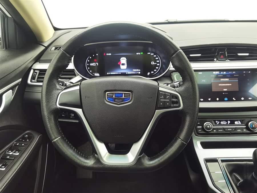 GEELY Emgrand 2018 car image #12