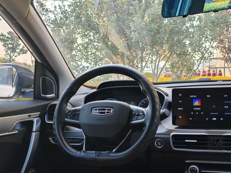 GEELY Coolray 2025 #12 GEELY Coolray 2025 car image #12