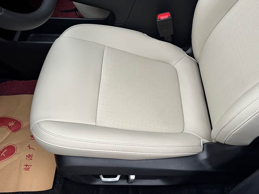 Wuling Binguo PLUS 2025 immagine di auto #12