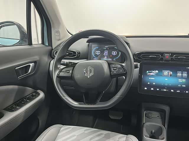 零跑汽车 零跑T03 2025 汽车图片 #12