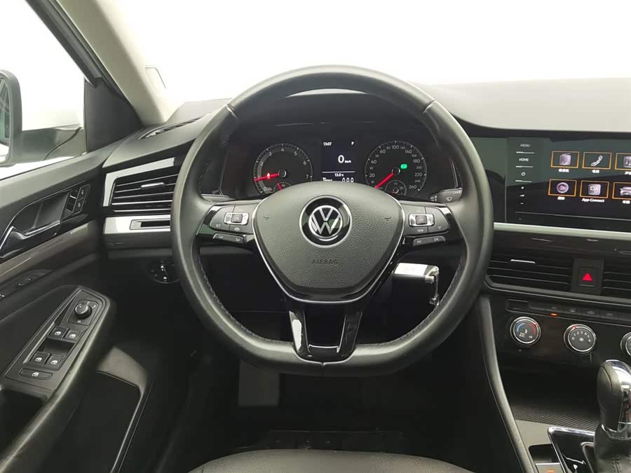 Volkswagen Bora 2020 car image #12