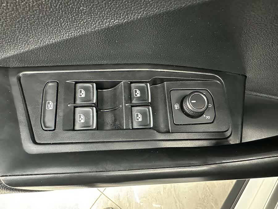 大众 T-ROC探歌 2022 汽车图片 #12