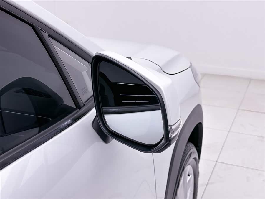 Toyota Corolla Cross 2025 immagine di auto #12