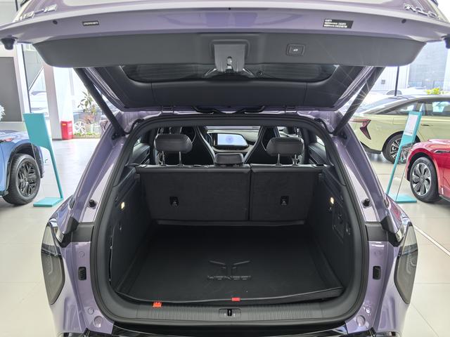 HongQi TianGong 08 2025 immagine di auto #12