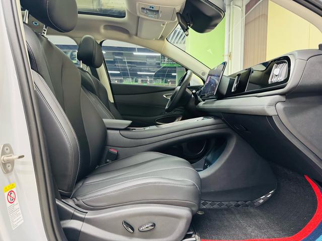 BYD Sea Lion 05 EV 2025 car image #12