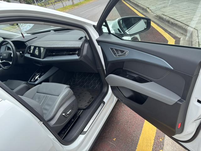 Audi Q5 e-tron 2024 #12 Audi Q5 e-tron 2024 صورة سيارة #12