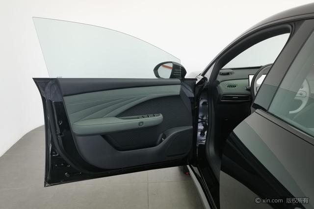 日产 日产N7 2025 汽车图片 #12