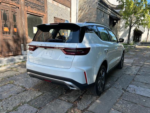 GEELY OkavangoPRO 2025 #12 GEELY OkavangoPRO 2025 car image #12