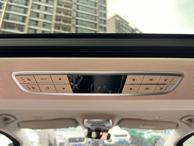 HongQi HQ9 2023 car image #12