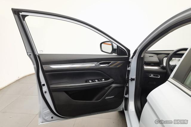 GEELY Emgrand L HiP 2023 car image #12