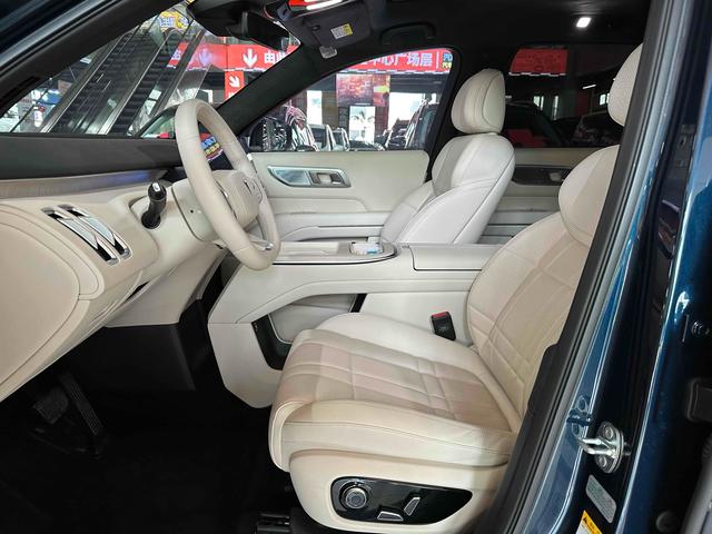 Deepal S09 2025 car image #12